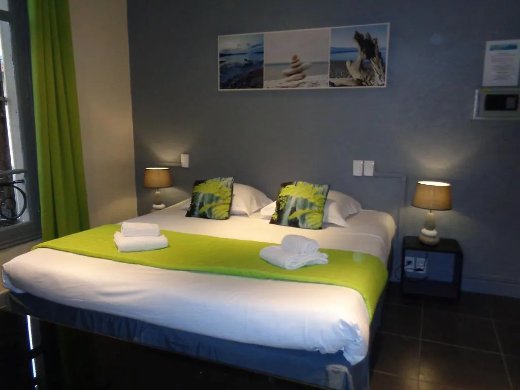 Cannes Sun Apartment 0*,